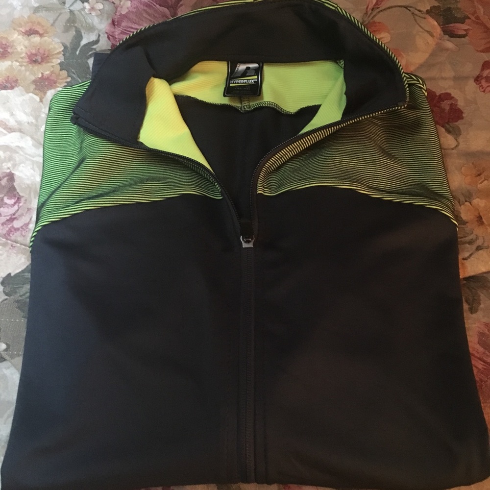 Men’s Russell dri-power jacket wore once